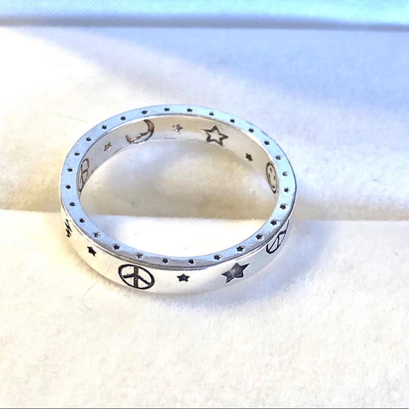 STERLING SILVER MOON & STAR ETCHED BAND Size 6 - Picture 4 of 4